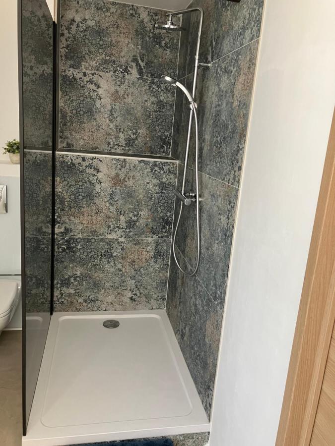 Chambre Avec Petit-Dejeuner En Provence Luberon La Tour-d'Aigues Ngoại thất bức ảnh